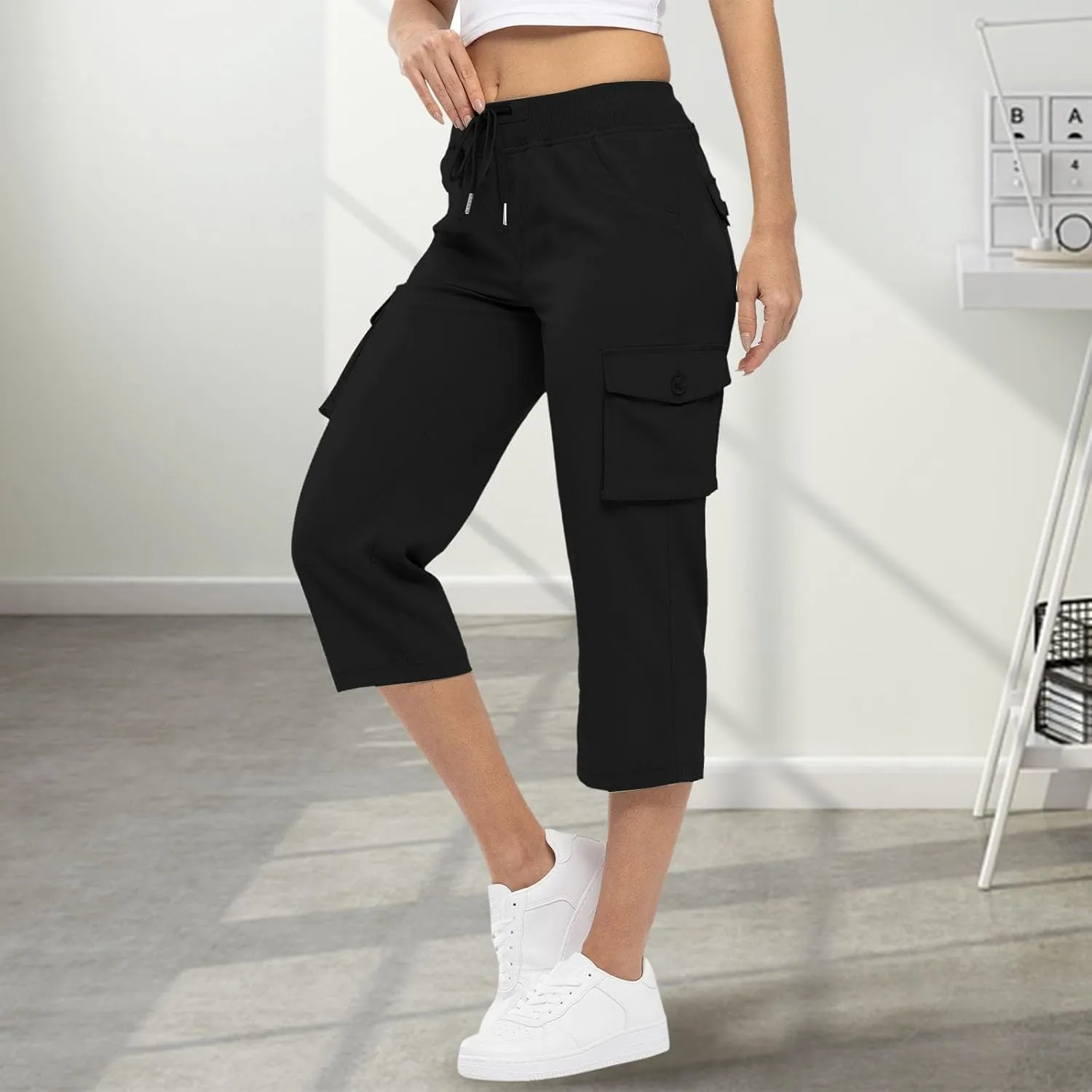 Cargo Capris for Women with Pockets Cropped Jogger Cargo Pants Plus Size Lightweight Capri Cargos Trousers