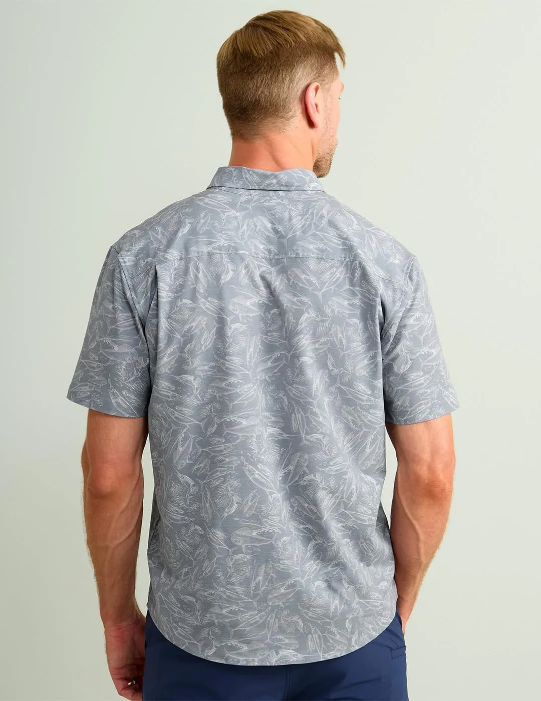 HUK Men's Kona Short Sleeve Fishing Button Down Shirt