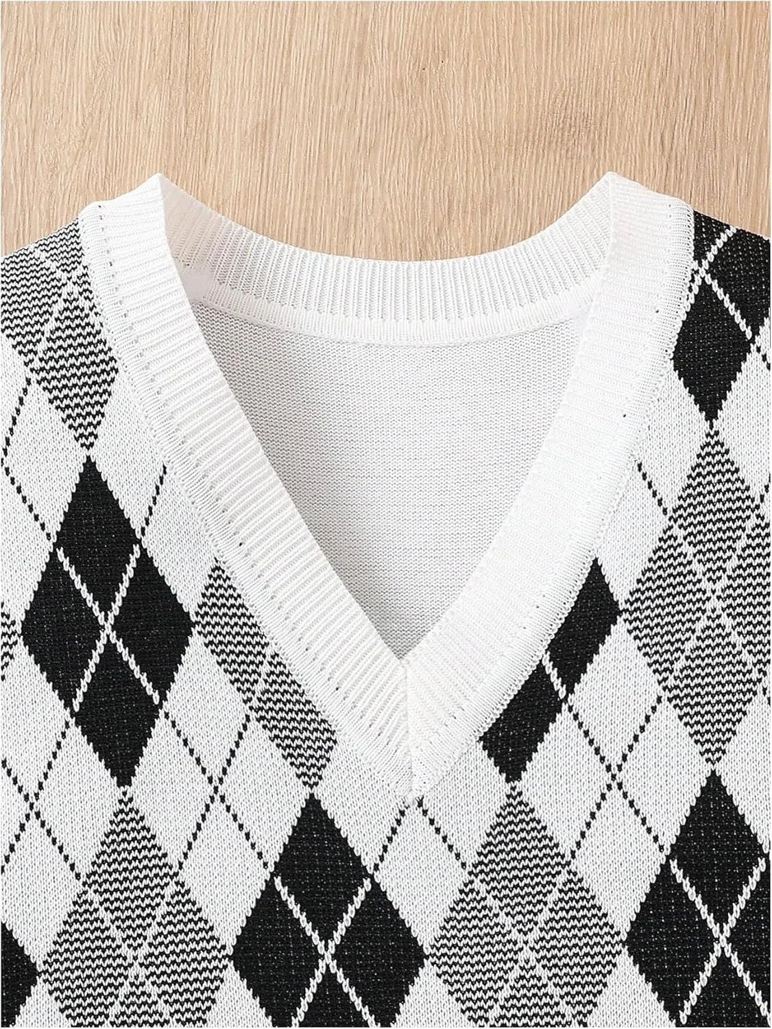Milumia Girl's Heart Geo Argyle V Neck Sweater Vest Sleeveless Crop Tops Knitwear