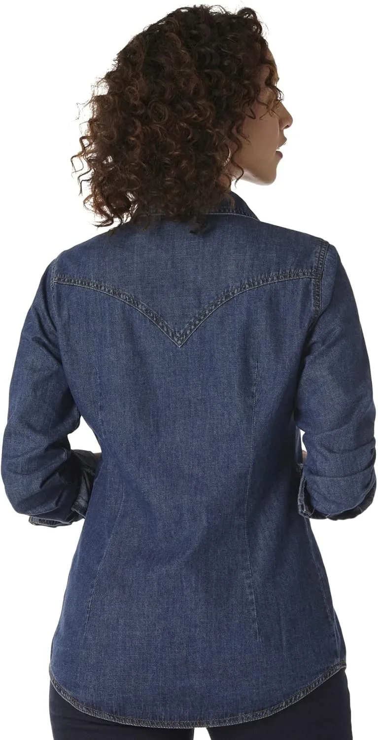 Wrangler Women's Retro Long Sleeve Western Denim Snap Shirt